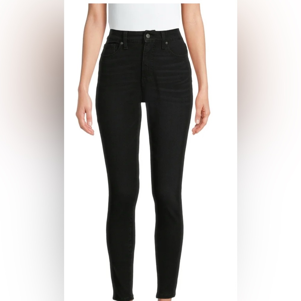 Women's Black Petite Jeans